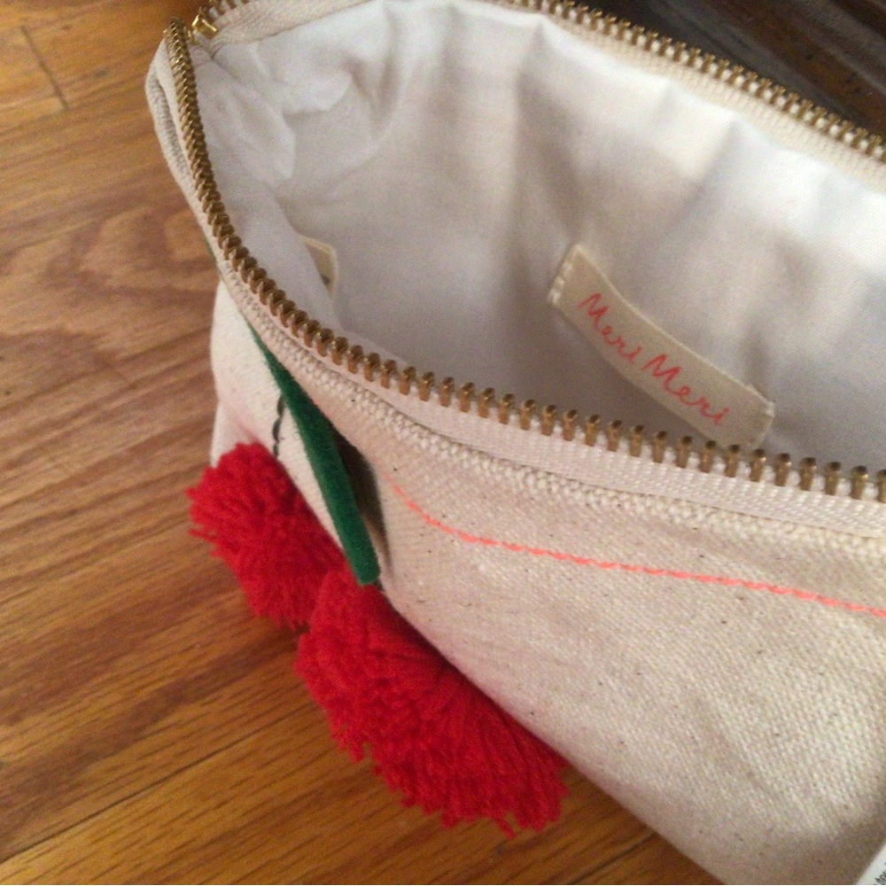 MERI MERI CANVAS POUCH- RED POM-POM CHERRY - BRAND NEW WITH TAGS - Picture 5 of 5